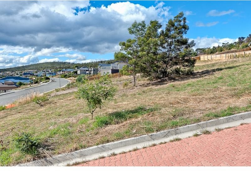 734 Oceana Drive, Tranmere TAS 7018