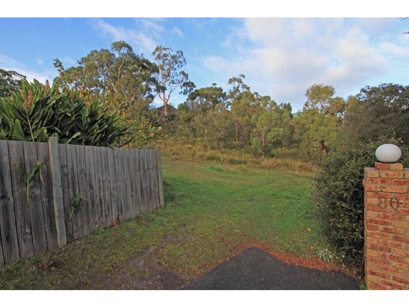 82 Begonia Street, Lindisfarne TAS 7015