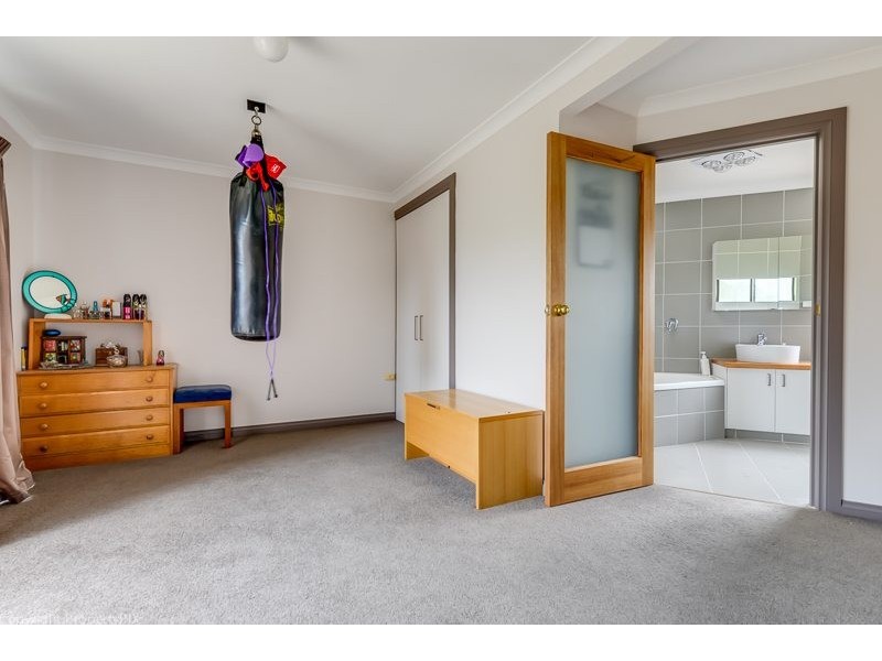 102 Burwood Drive, Blackmans Bay TAS 7052