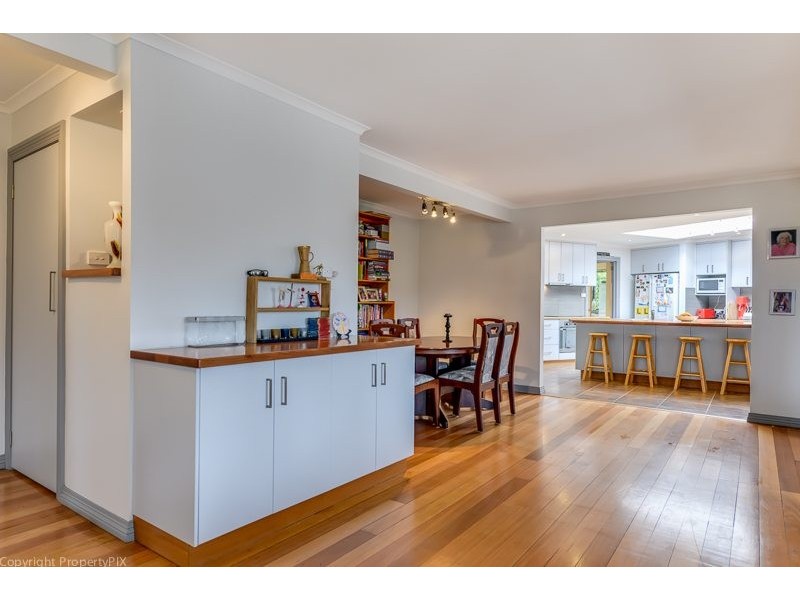 102 Burwood Drive, Blackmans Bay TAS 7052