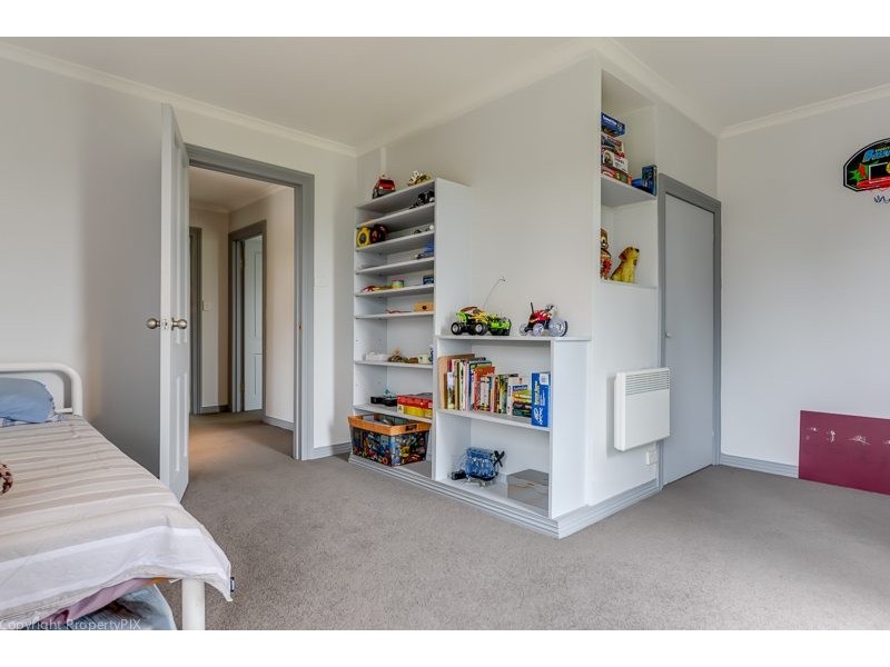102 Burwood Drive, Blackmans Bay TAS 7052