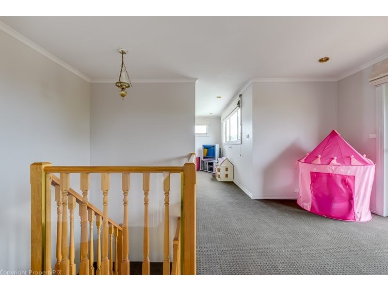 102 Burwood Drive, Blackmans Bay TAS 7052