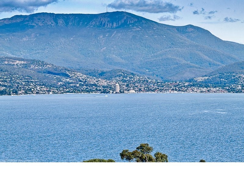 664 Oceana Drive, Tranmere TAS 7018