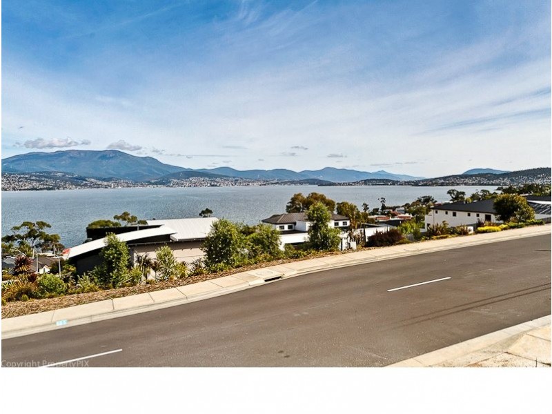 664 Oceana Drive, Tranmere TAS 7018