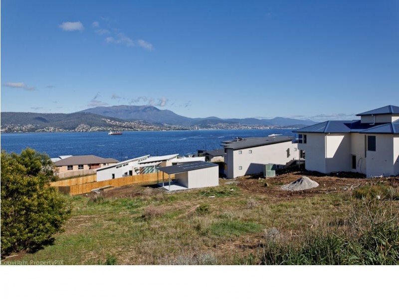 975 Oceana Drive, Tranmere TAS 7018