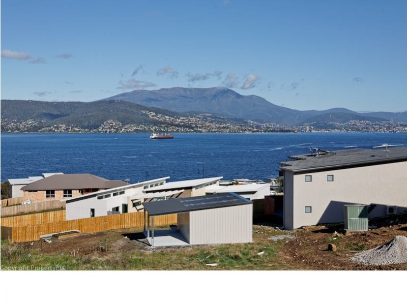 975 Oceana Drive, Tranmere TAS 7018