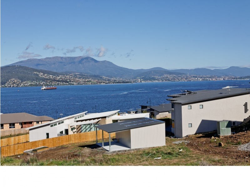975 Oceana Drive, Tranmere TAS 7018