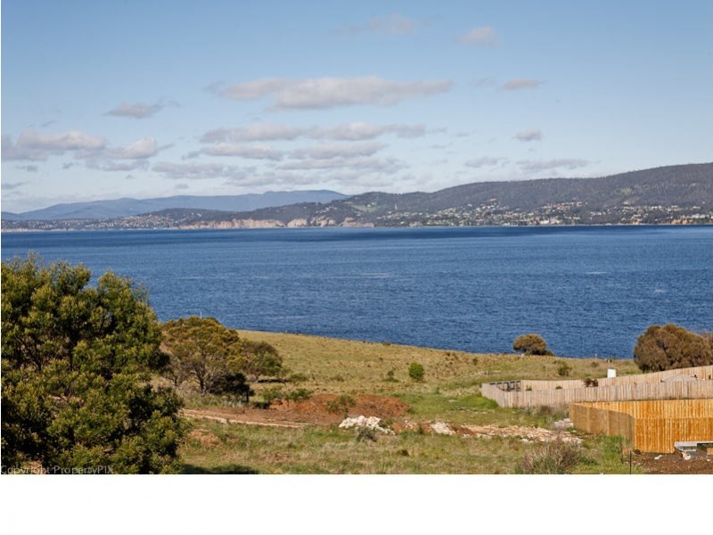 975 Oceana Drive, Tranmere TAS 7018