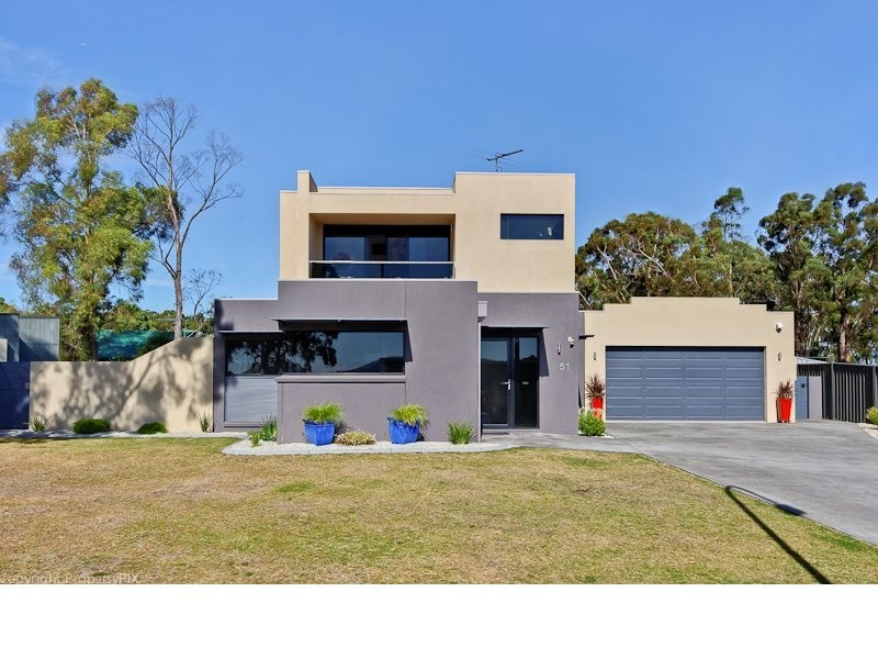 51 Sandra Drive, Blackmans Bay TAS 7052