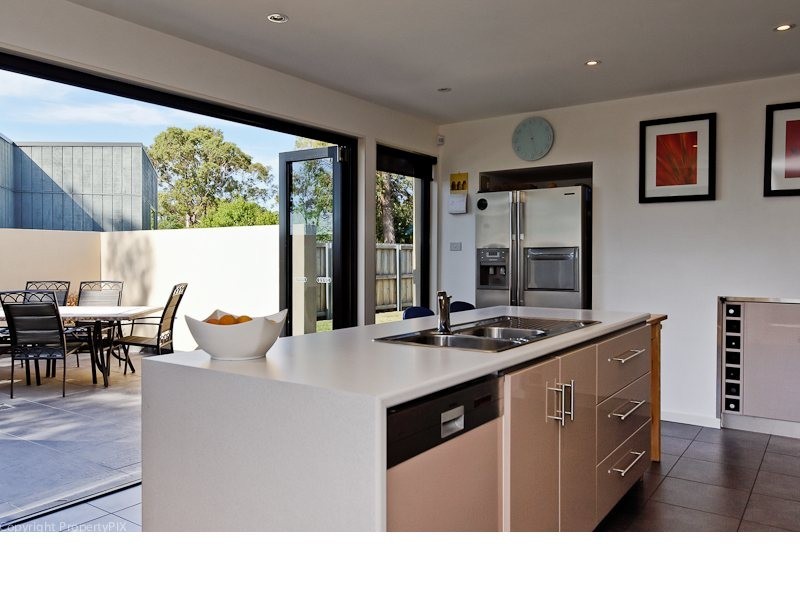 51 Sandra Drive, Blackmans Bay TAS 7052