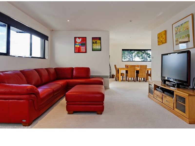 51 Sandra Drive, Blackmans Bay TAS 7052