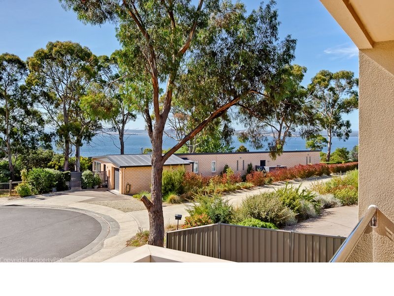 51 Sandra Drive, Blackmans Bay TAS 7052