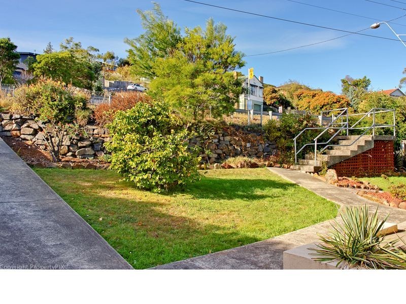 79 East Derwent Highway, Lindisfarne TAS 7015