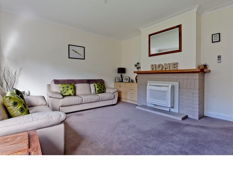 79 East Derwent Highway, Lindisfarne TAS 7015