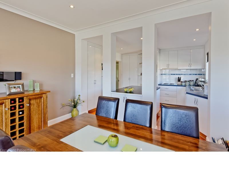 79 East Derwent Highway, Lindisfarne TAS 7015