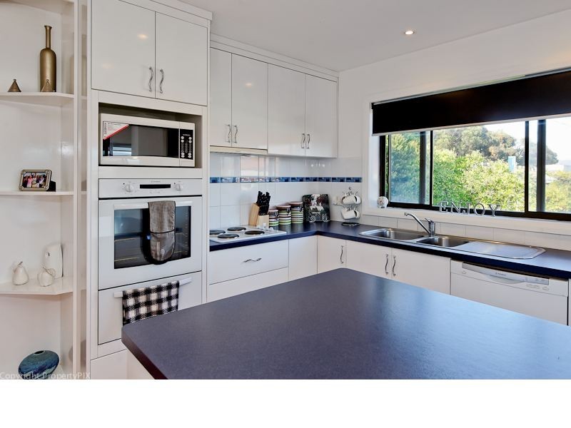 79 East Derwent Highway, Lindisfarne TAS 7015