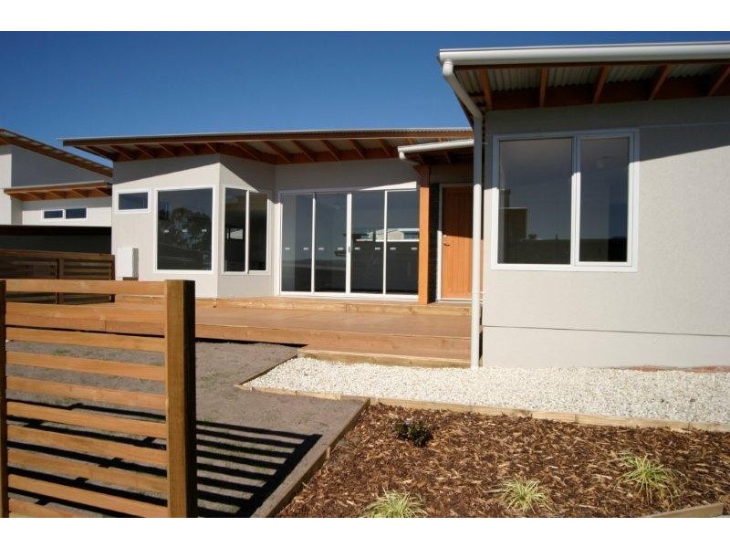 2/11 Staff Road, Electrona TAS 7054