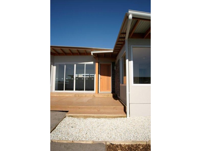 2/11 Staff Road, Electrona TAS 7054