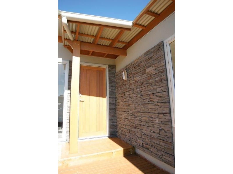 2/11 Staff Road, Electrona TAS 7054