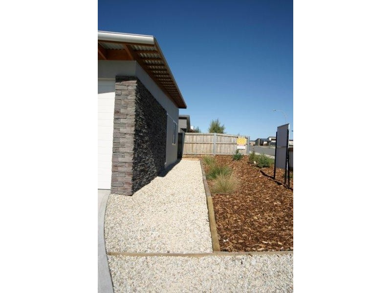 2/11 Staff Road, Electrona TAS 7054