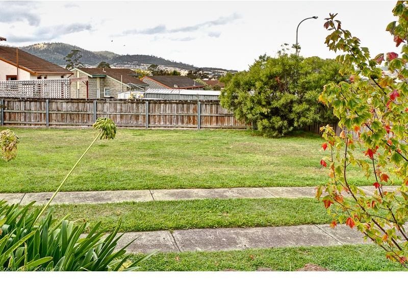 169 Tollard Drive, Rokeby TAS 7019