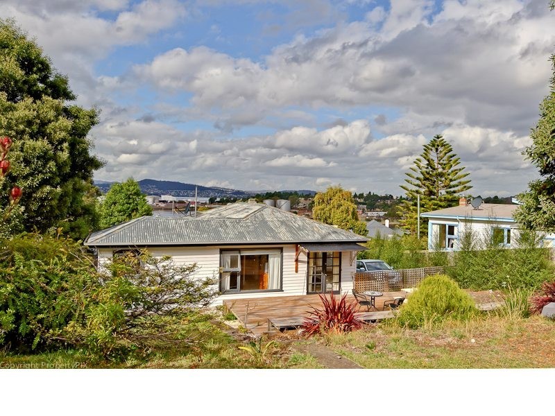 6 Allens Avenue, Lutana TAS 7009