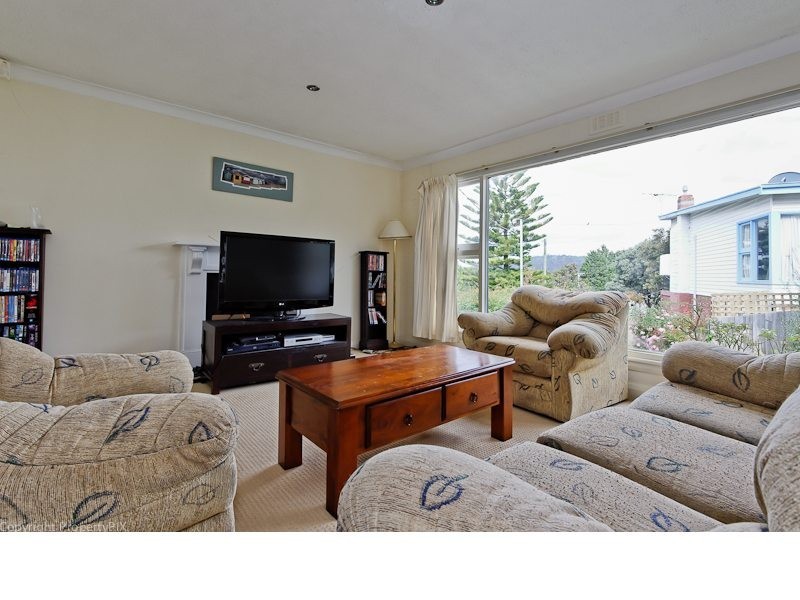 6 Allens Avenue, Lutana TAS 7009