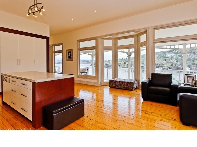 73 Derwent Avenue, Geilston Bay TAS 7015