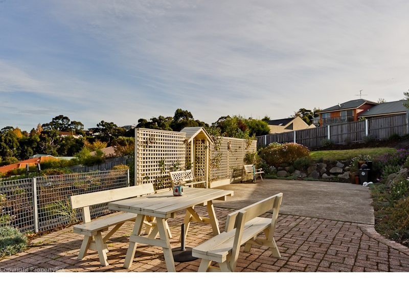 55 Diamond Drive, Blackmans Bay TAS 7052
