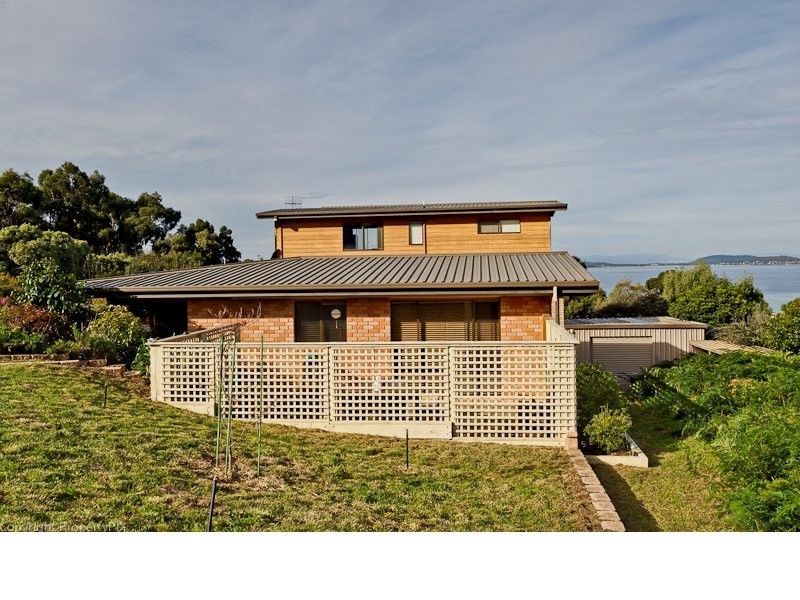 55 Diamond Drive, Blackmans Bay TAS 7052