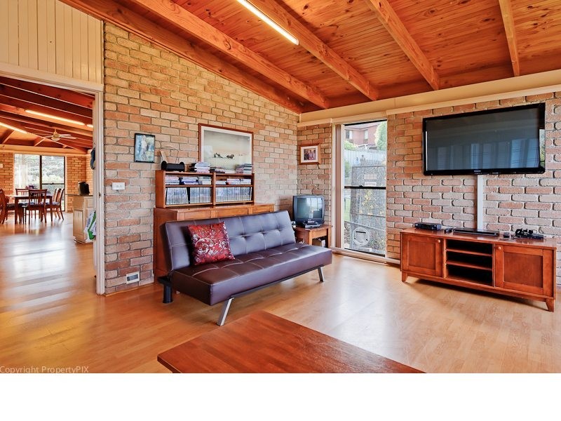 55 Diamond Drive, Blackmans Bay TAS 7052
