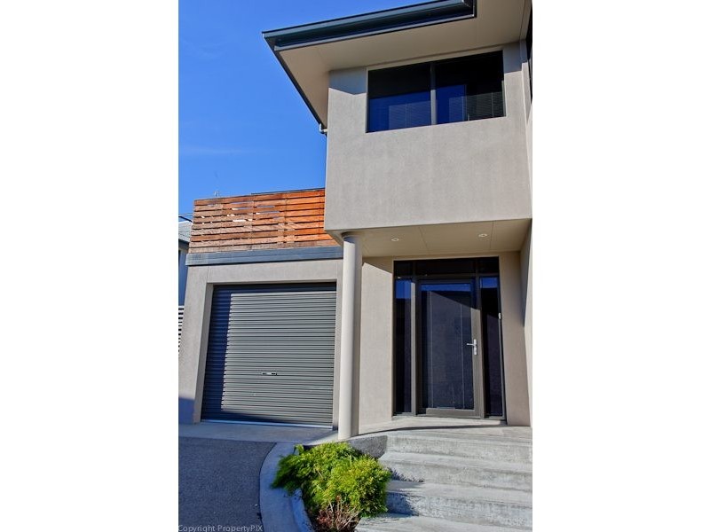 2/12 Skala Road, Tranmere TAS 7018