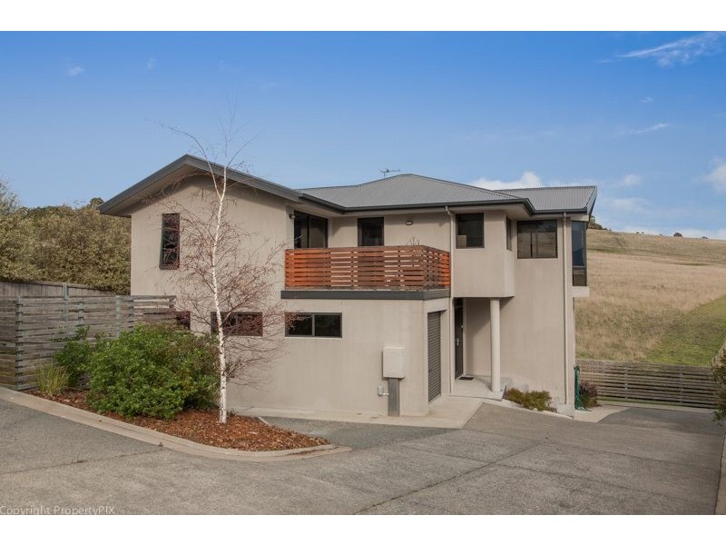 2/12 Skala Road, Tranmere TAS 7018