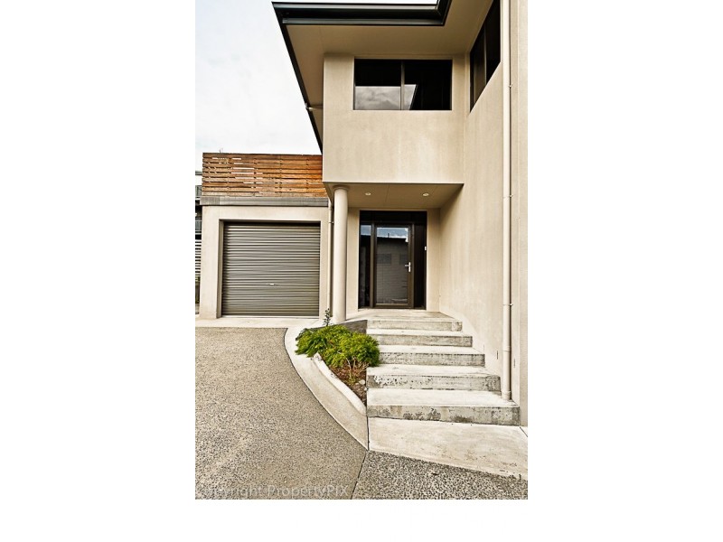 2/12 Skala Road, Tranmere TAS 7018