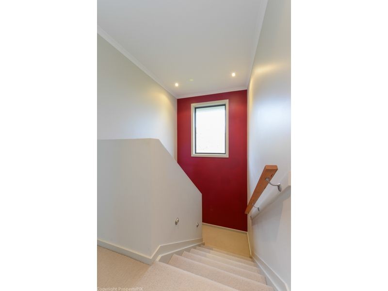 2/12 Skala Road, Tranmere TAS 7018