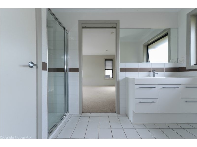 2/12 Skala Road, Tranmere TAS 7018