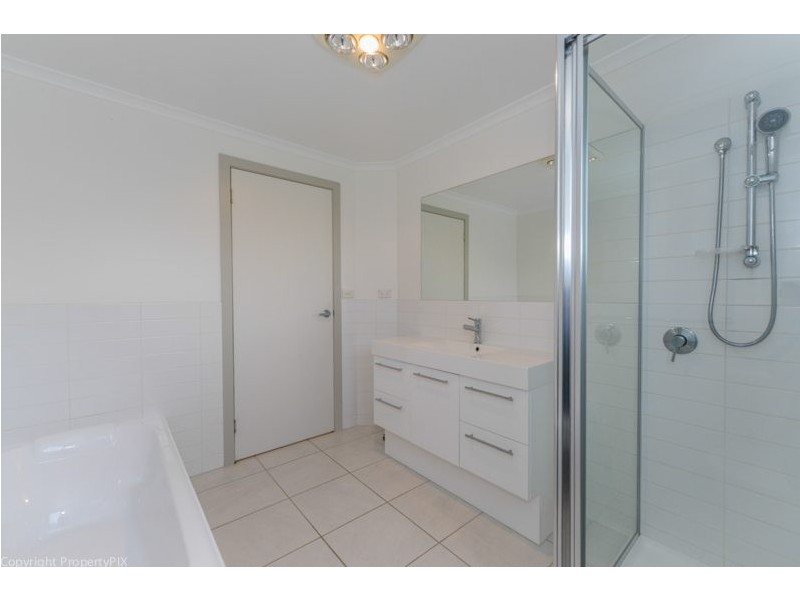 2/12 Skala Road, Tranmere TAS 7018
