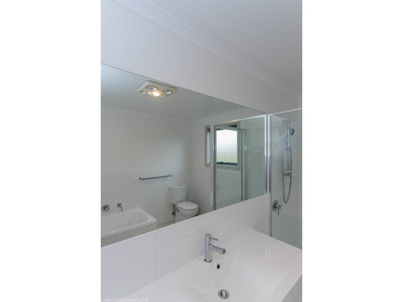 2/12 Skala Road, Tranmere TAS 7018