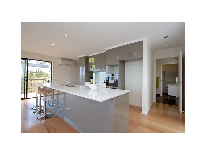 1/590 Oceana Drive, Howrah TAS 7018