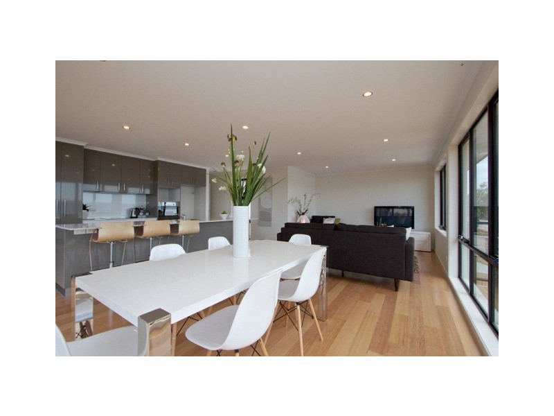 1/590 Oceana Drive, Howrah TAS 7018