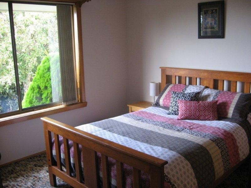 2/11 Alroy Court, Rosetta TAS 7010