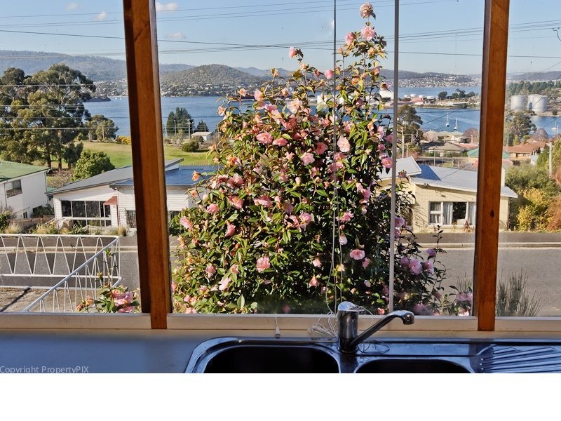 50 Ashbolt Crescent, Lutana TAS 7009