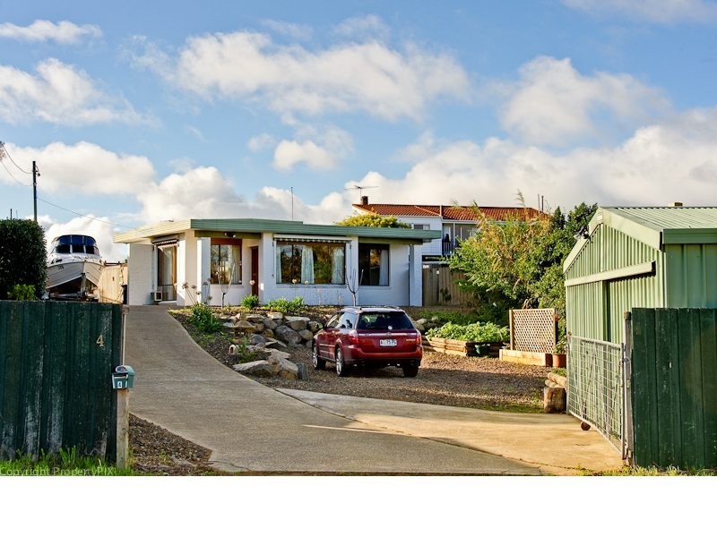 4 Frederick Henry Parade, Cremorne TAS 7024