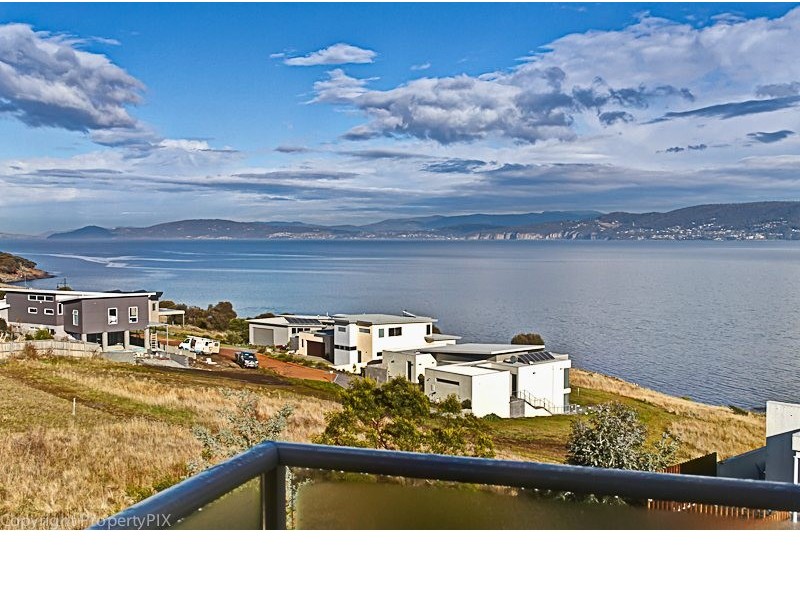 27 Vaughan Court, Tranmere TAS 7018