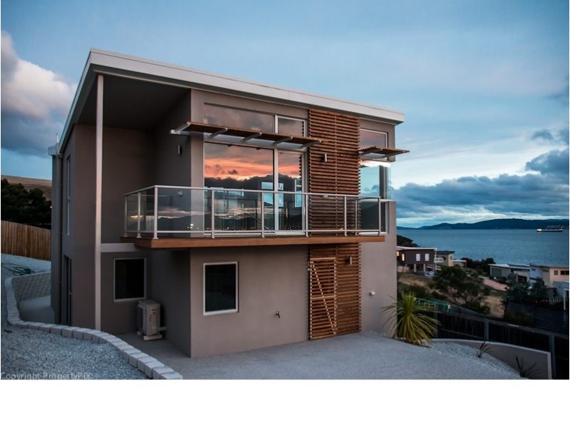 27 Vaughan Court, Tranmere TAS 7018