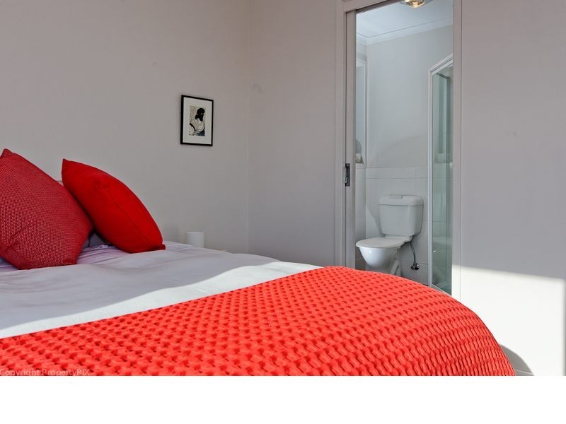 2/716 Oceana Drive, Tranmere TAS 7018