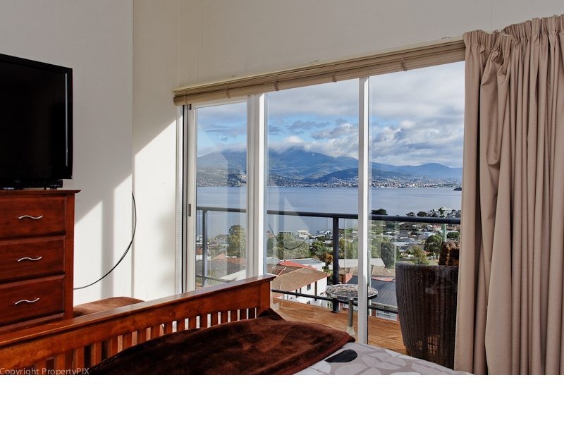 27 Tunah Street, Howrah TAS 7018