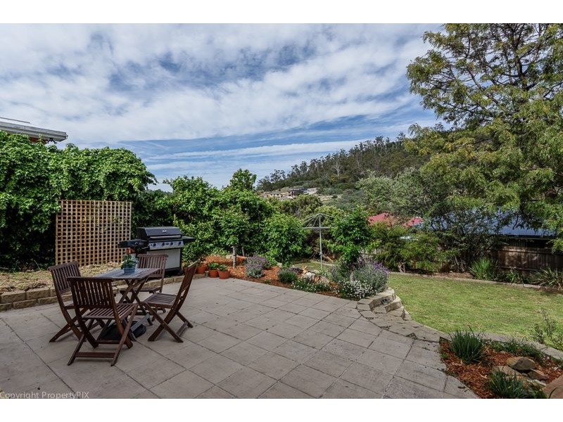 63 Clinton Rd, Geilston Bay TAS 7015