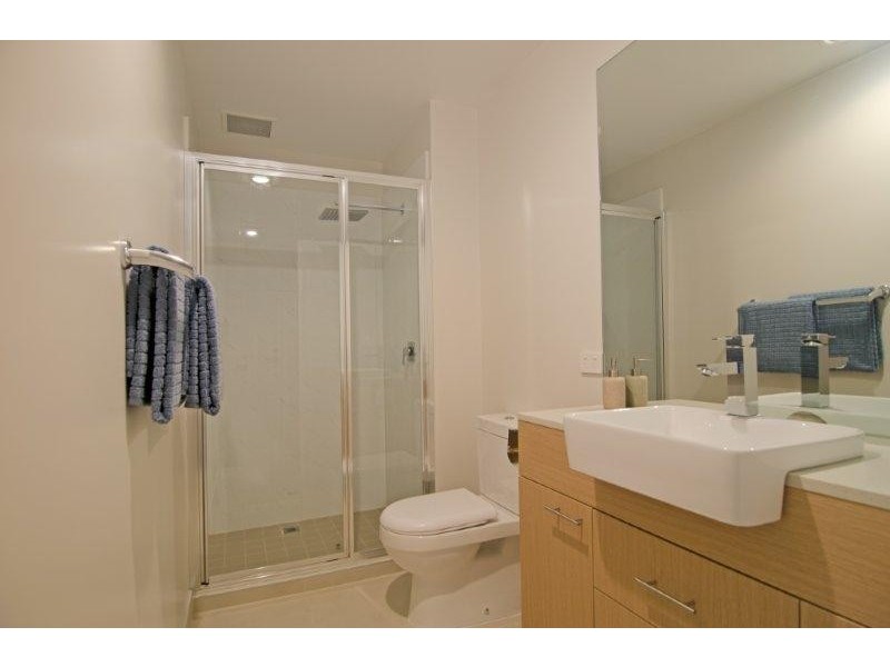 2/166 Bathurst Street, Hobart TAS 7000