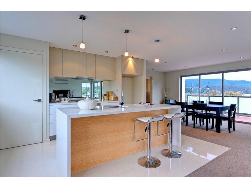 1/47A East Derwent Highway, Rose Bay TAS 7015